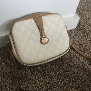 Well loved Gucci Plus Vintage crossbody